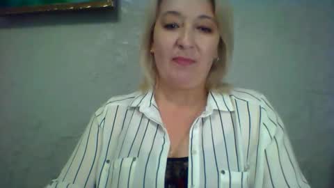 ArielXLoveresss online show from 06/02/26, 09:44