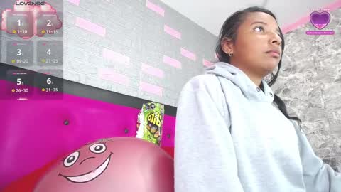 Snapshot of arietta_ chatting on 12/11/24, 01:58  ARIETTA  online show from 12/11/24, 01:58