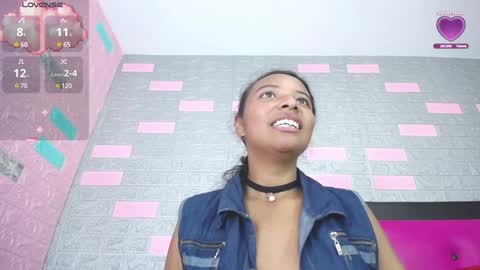 Snapshot of arietta_ chatting on 01/08/25, 10:58  ARIETTA  online show from 01/08/25, 10:58