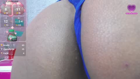 Snapshot of arietta_ chatting on 01/15/25, 12:09  ARIETTA  online show from 01/15/25, 12:09