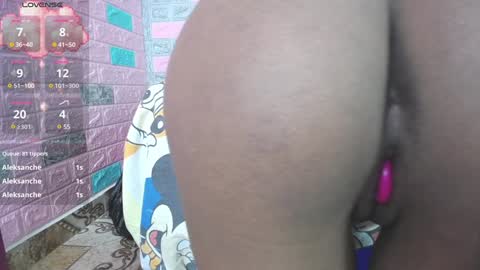 Snapshot of arietta_ chatting on 01/28/25, 11:50  ARIETTA  online show from 01/28/25, 11:50