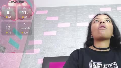 Snapshot of arietta_ chatting on 02/11/25, 08:20  ARIETTA  online show from 02/11/25, 08:20