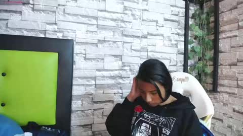 Snapshot of arietta_ chatting on 02/28/25, 12:20  ARIETTA  online show from 02/28/25, 12:20