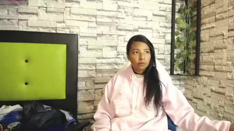 Snapshot of arietta_ chatting on 03/01/25, 12:23  ARIETTA  online show from 03/01/25, 12:23