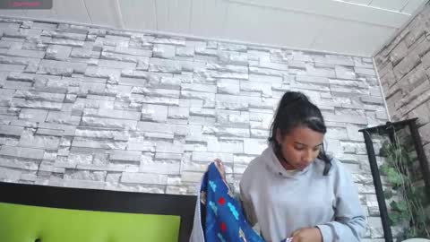 Snapshot of arietta_ chatting on 03/03/25, 06:44  ARIETTA  online show from 03/03/25, 06:44