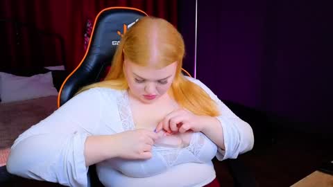 Snapshot of ariettaheart chatting on 03/24/26, 04:12 Adele online show from 03/24/26, 04:12