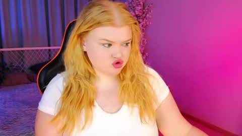 Snapshot of ariettaheart chatting on 04/26/26, 06:38 Adele online show from 04/26/26, 06:38