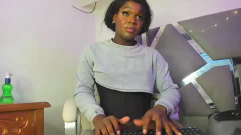 Snapshot of arii_xxx chatting on 01/26/25, 12:26 ari 3 online show from 01/26/25, 12:26