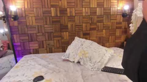 ARIANNA online show from 02/15/25, 01:21