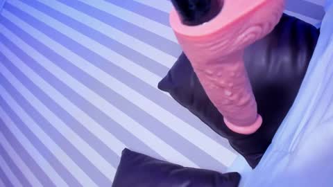  Arianna  online show from 02/01/25, 08:26