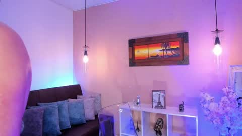  Arianna  online show from 02/13/25, 10:43