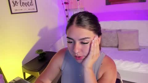  Arianna  online show from 10/18/25, 04:19