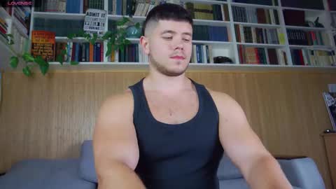 Snapshot of arilass chatting on 09/11/25, 11:32 A n g e l  f r o m  H e l l online show from 09/11/25, 11:32