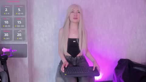 Snapshot of arimonoban chatting on 11/03/25, 02:13 Ariel online show from 11/03/25, 02:13