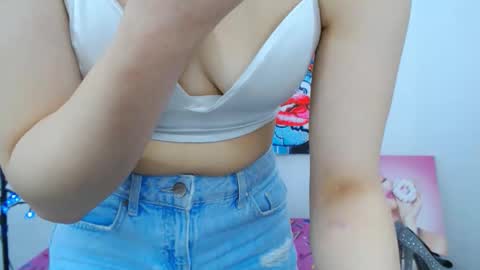 Snapshot of arinabelle chatting on 02/27/26, 01:38 arinabelle online show from 02/27/26, 01:38