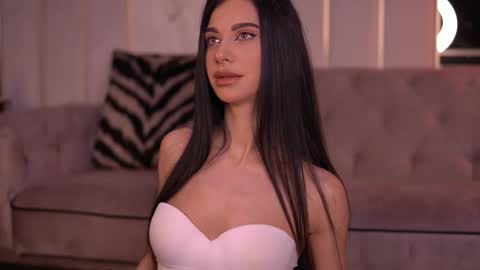 Arina online show from 11/21/25, 06:28