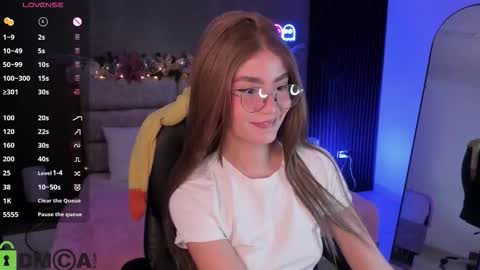 Ari  online show from 12/15/25, 01:21