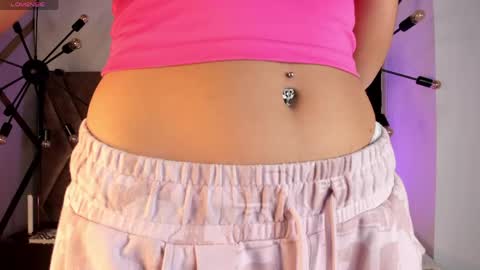 Snapshot of aris_suarez chatting on 04/19/26, 04:56 Aris Suarez online show from 04/19/26, 04:56