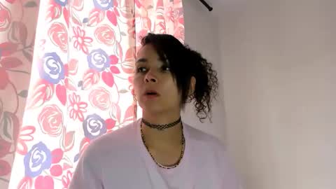 Snapshot of arisha_fox chatting on 05/30/26, 06:05 Erik online show from 05/30/26, 06:05