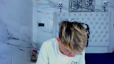 celina online show from 11/01/25, 06:21