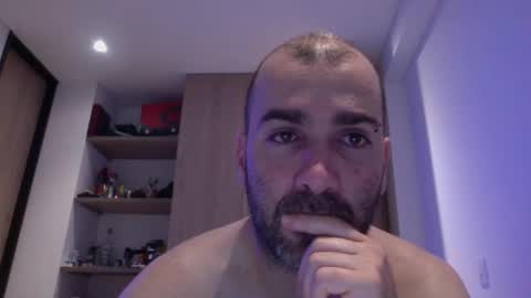 Snapshot of aristi11 chatting on 01/28/25, 03:25 aristi11 online show from 01/28/25, 03:25