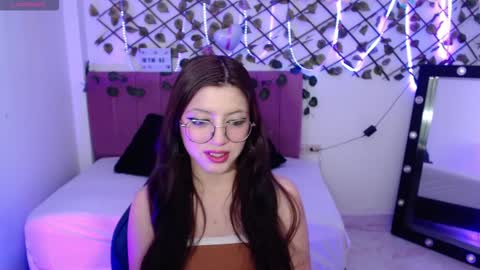 Snapshot of arizbeth_johansson chatting on 11/01/25, 02:19 arizbeth_johansson online show from 11/01/25, 02:19