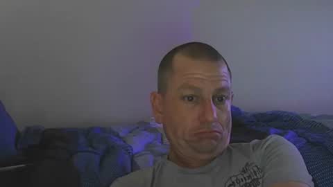 Snapshot of arizona222222 chatting on 04/05/26, 02:14 luv2benawty online show from 04/05/26, 02:14