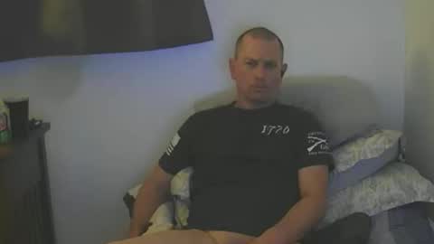 Snapshot of arizona222222 chatting on 04/16/26, 01:06 luv2benawty online show from 04/16/26, 01:06