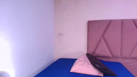 Snapshot of arleth_1 chatting on 09/11/25, 03:06 Arleth online show from 09/11/25, 03:06