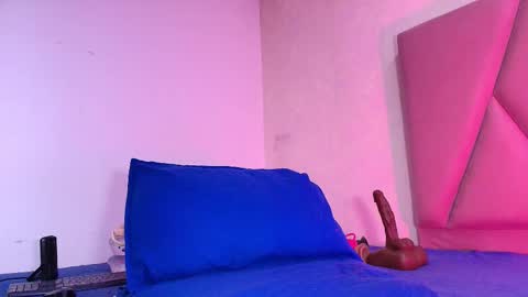 Snapshot of arleth_1 chatting on 09/18/25, 03:08 Arleth online show from 09/18/25, 03:08