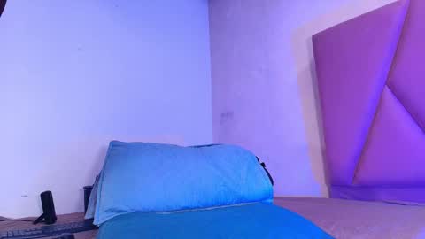 Snapshot of arleth_1 chatting on 09/23/25, 03:09 Arleth online show from 09/23/25, 03:09