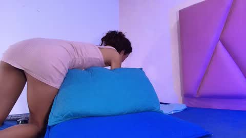 Snapshot of arleth_1 chatting on 09/26/25, 03:10 Arleth online show from 09/26/25, 03:10