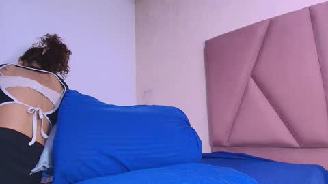 Snapshot of arleth_1 chatting on 10/18/25, 03:09 Arleth online show from 10/18/25, 03:09