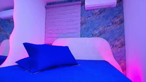 Snapshot of arleth_1 chatting on 11/20/25, 03:07 Arleth online show from 11/20/25, 03:07