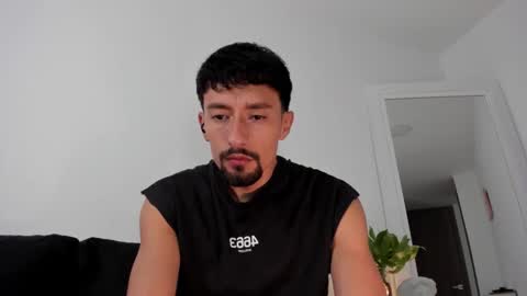 Snapshot of arleymoren chatting on 11/13/25, 05:12 Arley Moren online show from 11/13/25, 05:12