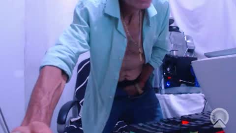 armaduradeacero online show from 10/21/25, 05:52