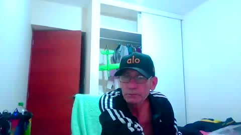 Snapshot of armaduradeacero chatting on 07/14/26, 10:21 armaduradeacero online show from 07/14/26, 10:21