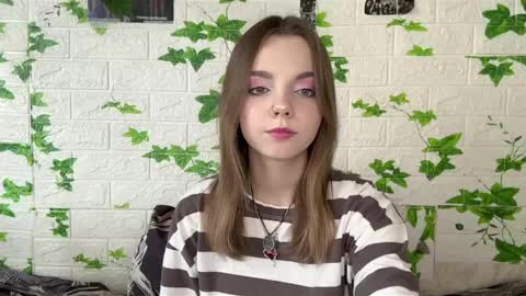 Lisa online show from 05/22/26, 02:12