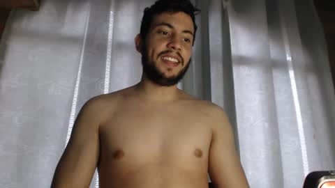 Snapshot of armando_2002 chatting on 12/21/24, 06:02 ARMANDO online show from 12/21/24, 06:02