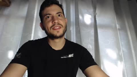 Snapshot of armando_2002 chatting on 01/21/25, 07:06 ARMANDO online show from 01/21/25, 07:06