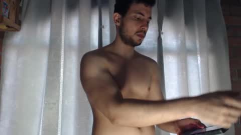 Snapshot of armando_2002 chatting on 01/28/25, 03:35 ARMANDO online show from 01/28/25, 03:35