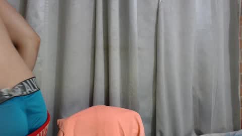 Snapshot of armando_2002 chatting on 09/28/25, 06:19 ARMANDO online show from 09/28/25, 06:19