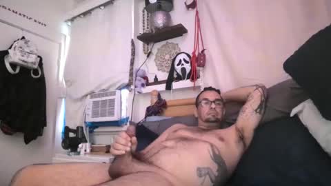 armstrong1718 online show from 12/22/24, 03:44