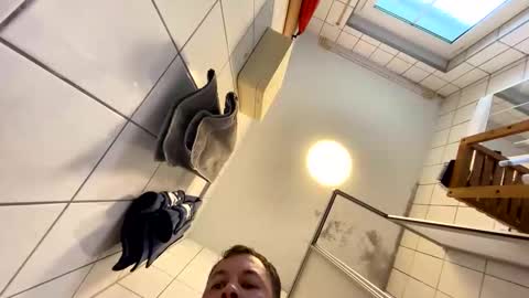 Snapshot of armyskater32 chatting on 09/25/25, 12:31 armyskater32 online show from 09/25/25, 12:31