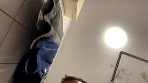 Snapshot of armyskater32 chatting on 10/07/25, 08:17 armyskater32 online show from 10/07/25, 08:17