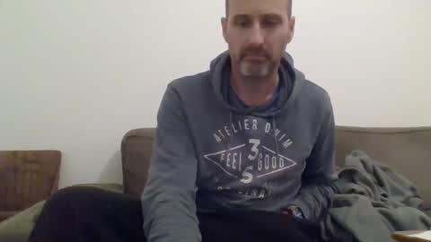 Snapshot of arnaud502700 chatting on 12/04/24, 10:41 arnaud502700 online show from 12/04/24, 10:41
