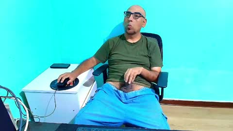 arnelux72 online show from 05/02/26, 05:34