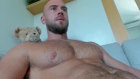 Snapshot of arni_strong chatting on 12/02/24, 04:42 ARNI STRONG online show from 12/02/24, 04:42