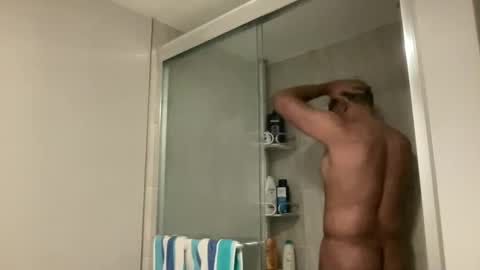 Snapshot of arnicbod chatting on 11/26/25, 10:00 arnicbod online show from 11/26/25, 10:00