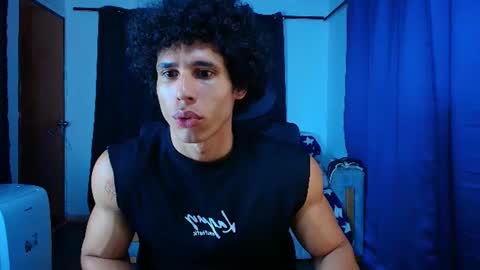 Snapshot of arnold_black69 chatting on 07/15/26, 11:59 arnold black online show from 07/15/26, 11:59